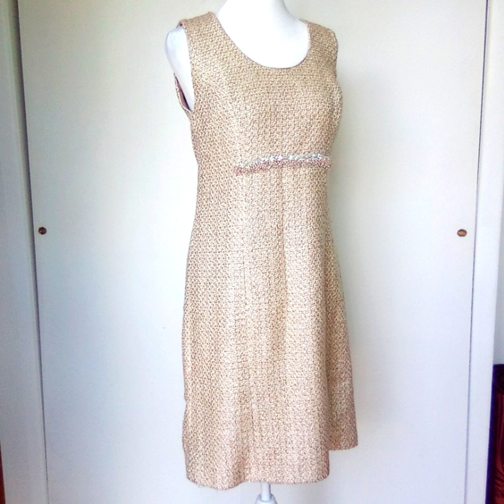 Diana Ferrari chic dress